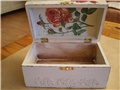 shabby box